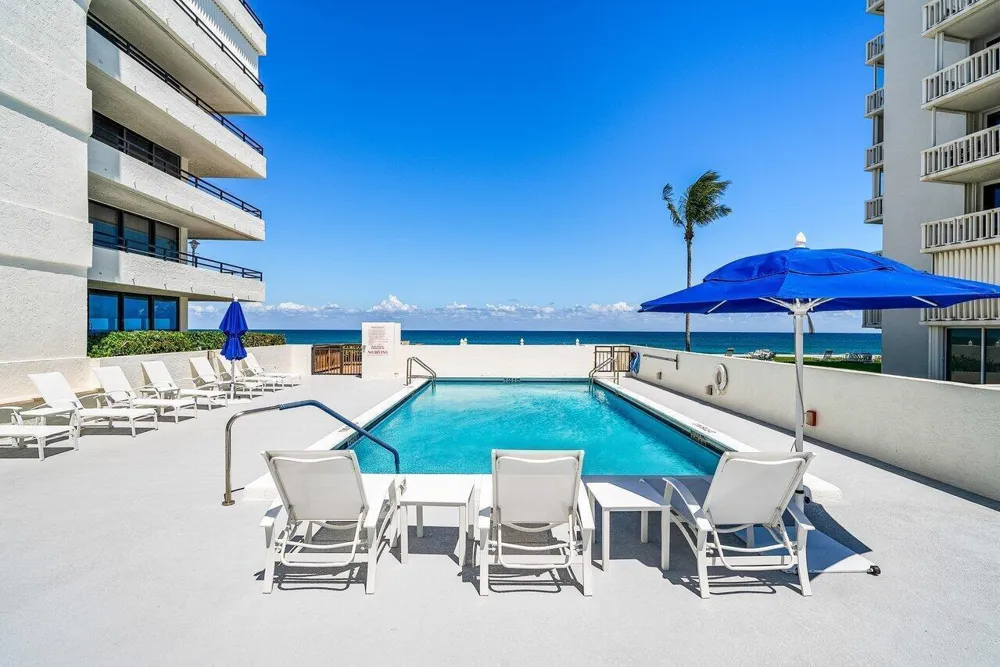 3560 S Ocean Boulevard #809 South Palm Beach, FL 33480