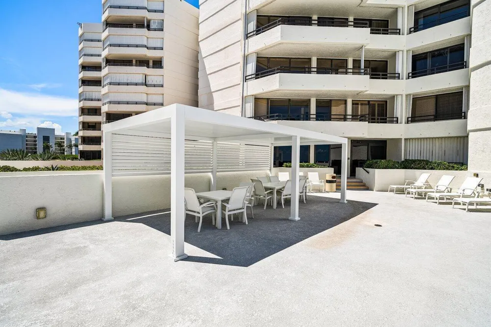 3560 S Ocean Boulevard #809 South Palm Beach, FL 33480