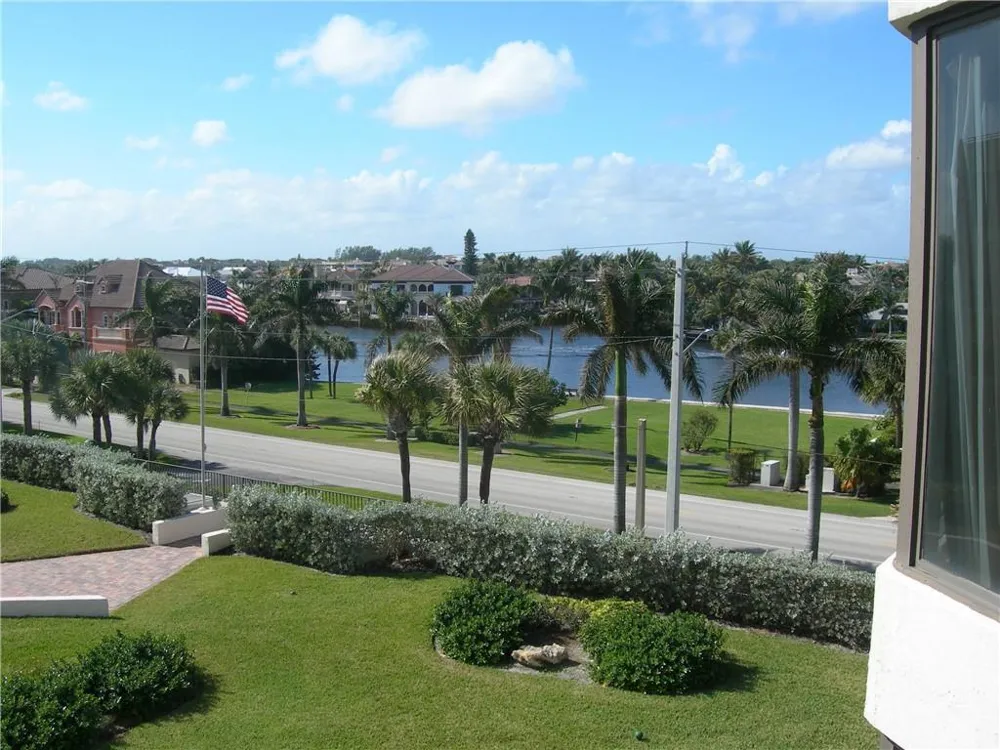 2565 S Ocean Boulevard #201n Highland Beach, FL 33487