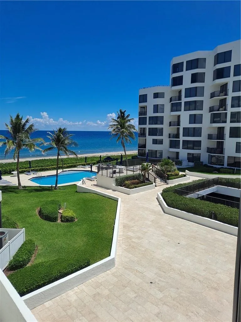 2565 S Ocean Boulevard #201n Highland Beach, FL 33487