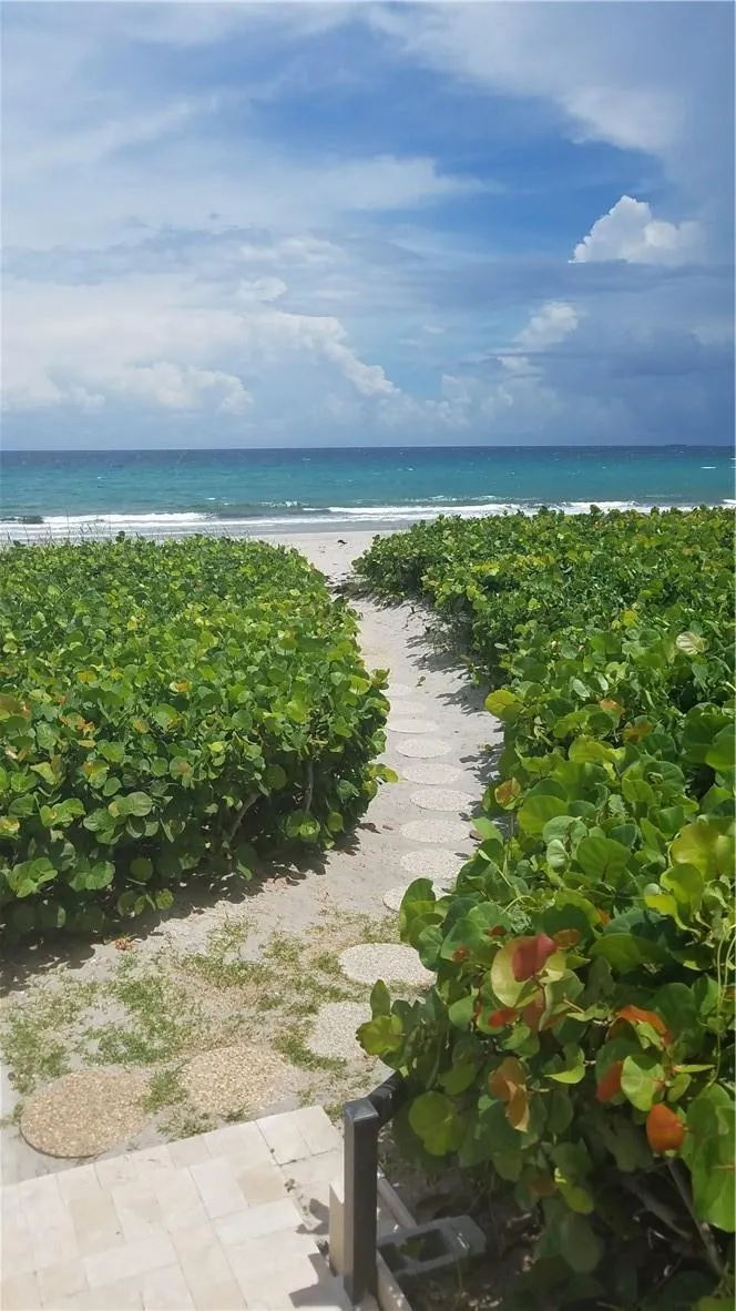 2565 S Ocean Boulevard #201n Highland Beach, FL 33487
