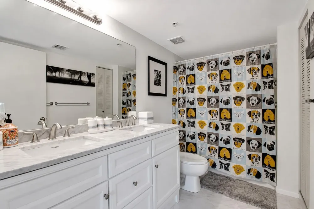 1000 Scotia Drive #204 Hypoluxo, FL 33462