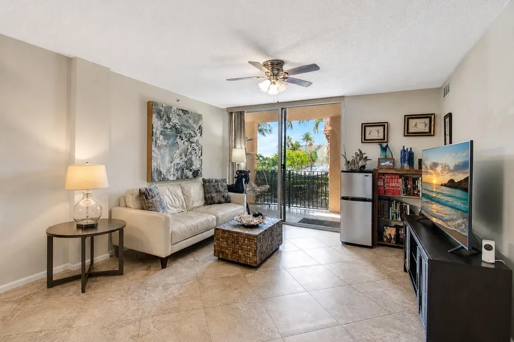 1000 Scotia Drive #204 Hypoluxo, FL 33462