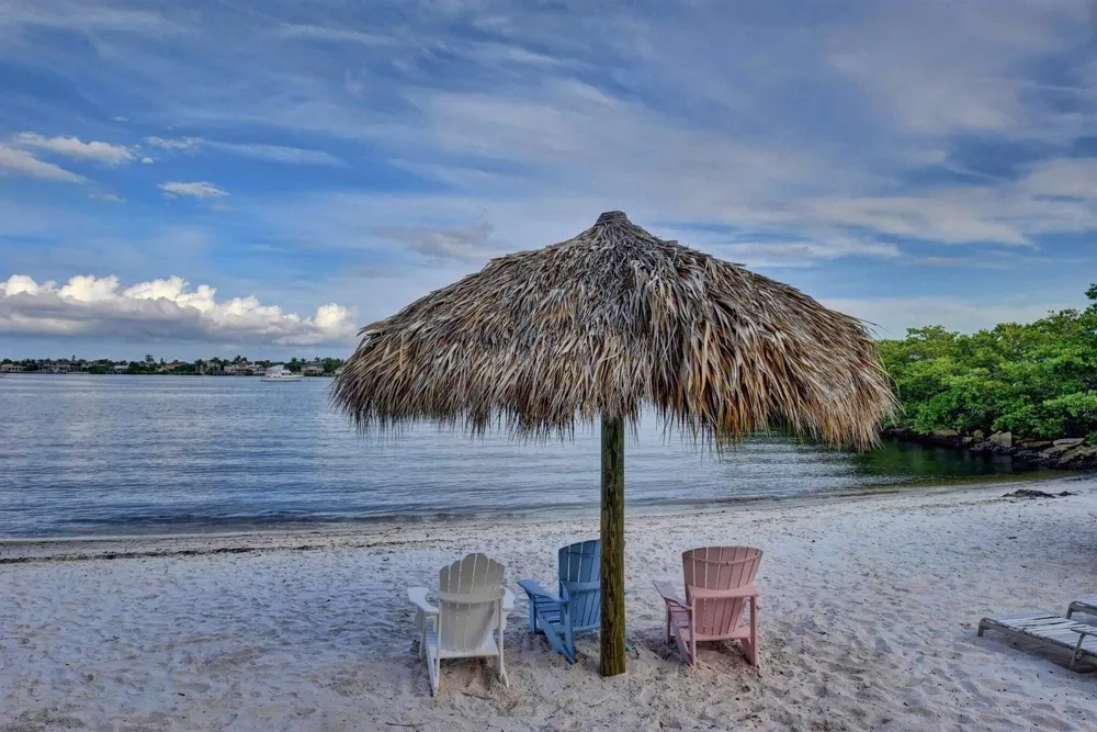 1000 Scotia Drive #204 Hypoluxo, FL 33462
