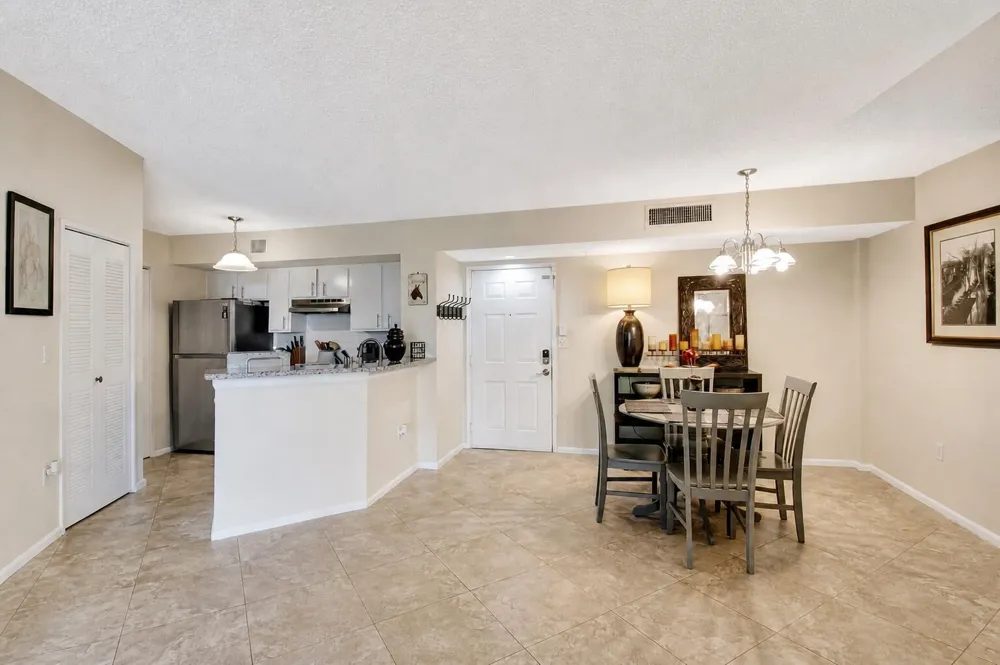 1000 Scotia Drive #204 Hypoluxo, FL 33462