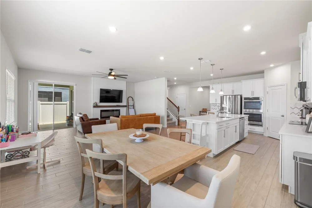 7878 GREENWAY AVENUE Wesley Chapel, FL 33544