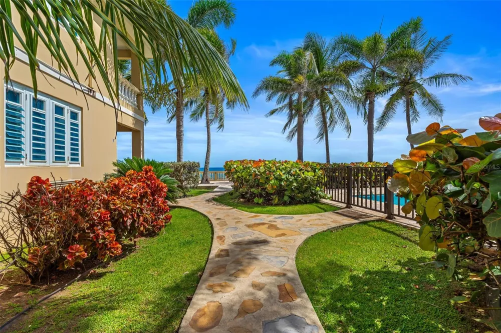 8 CONDO OCEAN VIEW CASTLE Aguada, PR 00602