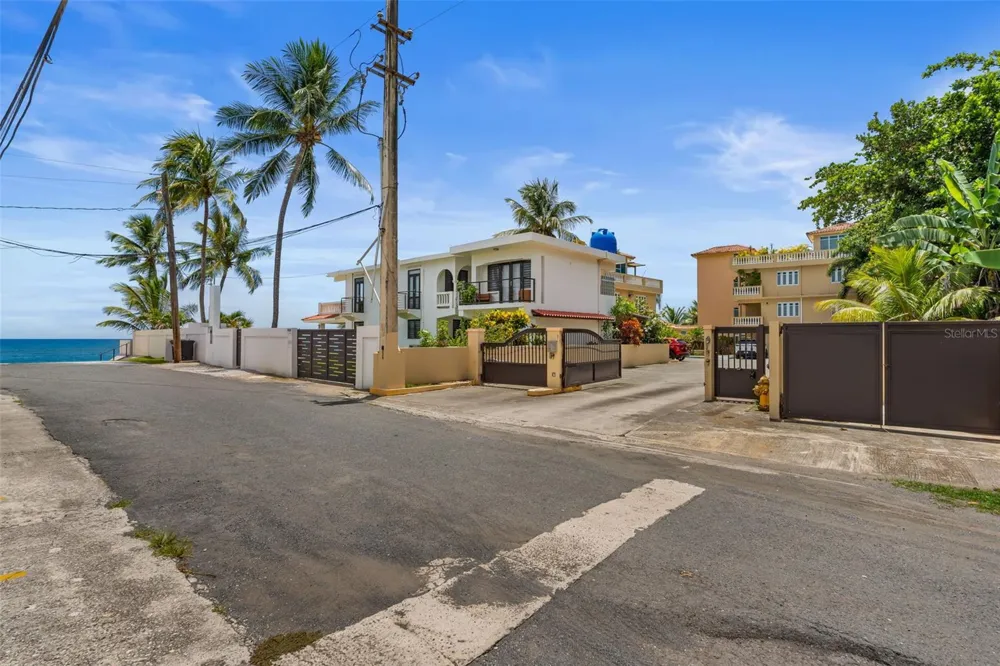 8 CONDO OCEAN VIEW CASTLE Aguada, PR 00602