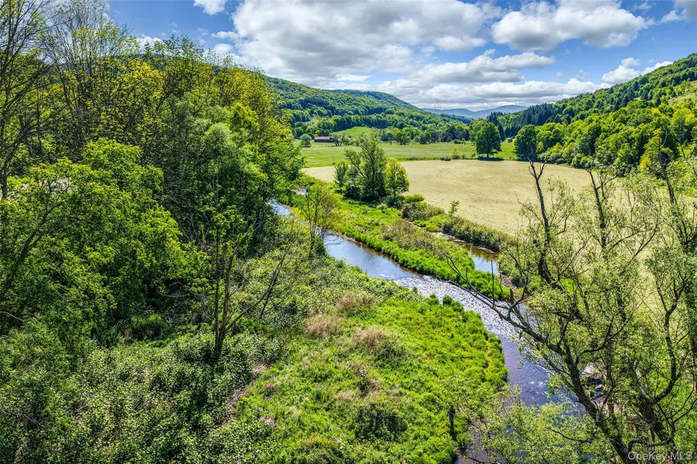 26 Federal Hill 2 Road Delhi, NY 13753