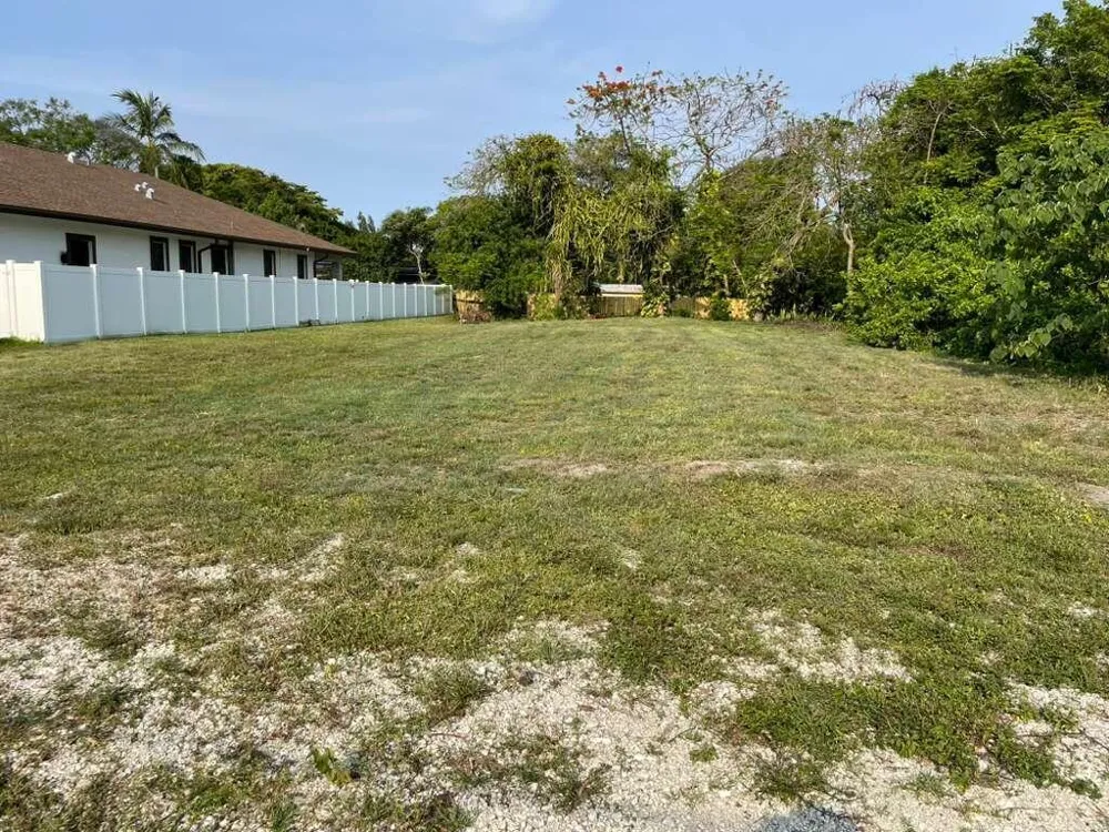 2630 NW 20th Avenue Oakland Park, FL 33311
