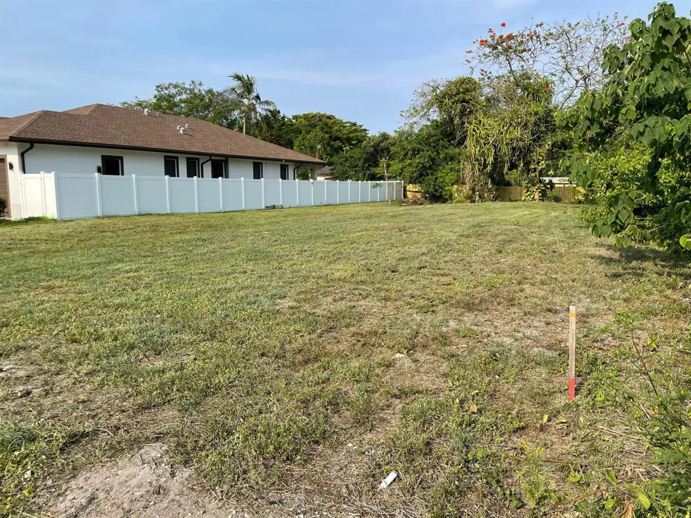 2630 NW 20th Avenue Oakland Park, FL 33311