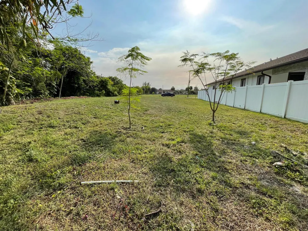 2630 NW 20th Avenue Oakland Park, FL 33311