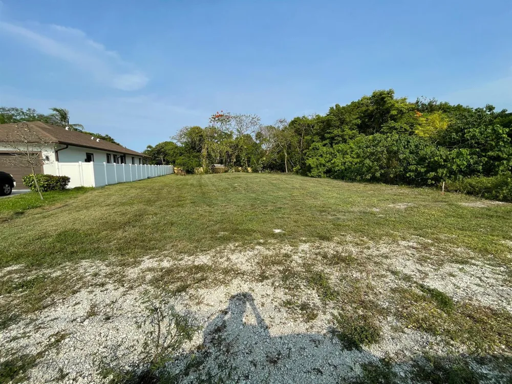 2630 NW 20th Avenue Oakland Park, FL 33311
