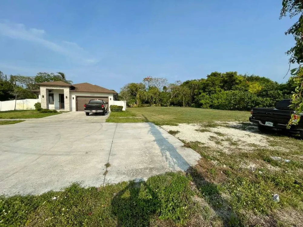 2630 NW 20th Avenue Oakland Park, FL 33311