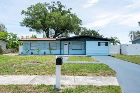 415 COUNTRY CLUB DRIVE