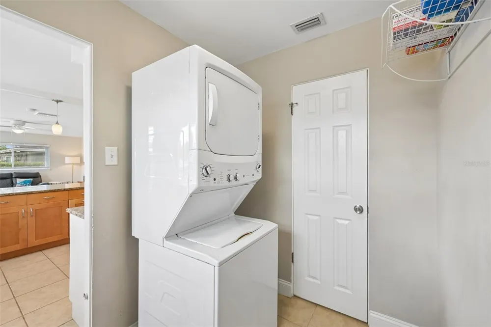 5005 BEE RIDGE ROAD Sarasota, FL 34233