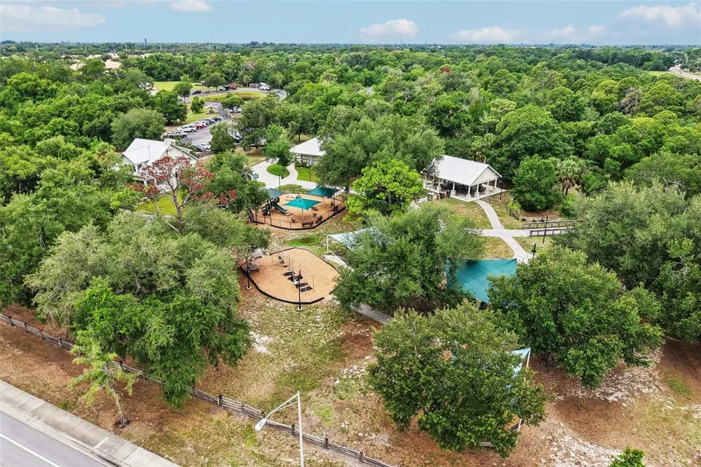 5005 BEE RIDGE ROAD Sarasota, FL 34233