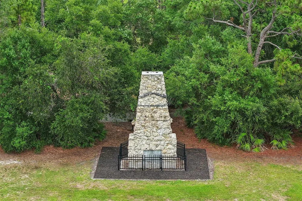 5005 BEE RIDGE ROAD Sarasota, FL 34233
