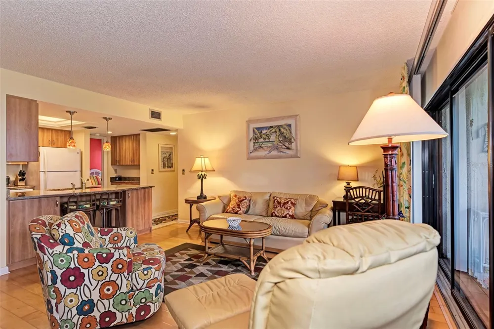 1800 COVE II PLACE #213 Sarasota, FL 34242