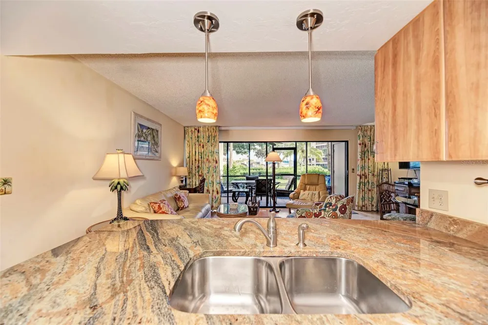 1800 COVE II PLACE #213 Sarasota, FL 34242