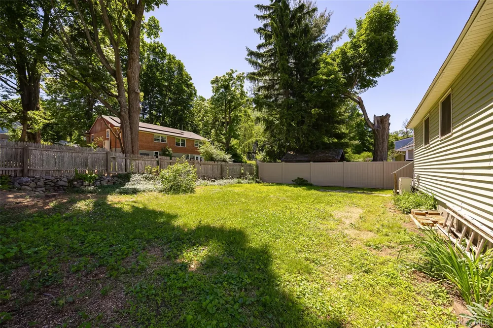 22 Howland Avenue Beacon, NY 12508