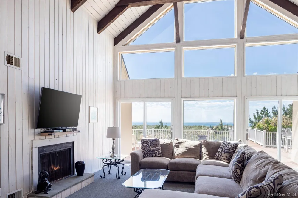 373 Dune Road Westhampton Beach, NY 11978
