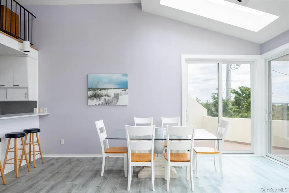 373 Dune Road Westhampton Beach, NY 11978