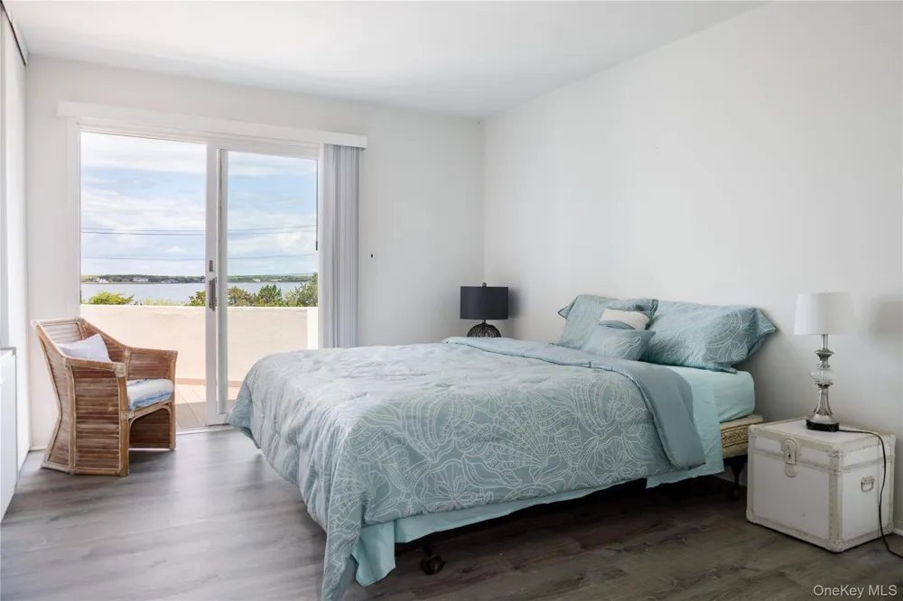 373 Dune Road Westhampton Beach, NY 11978