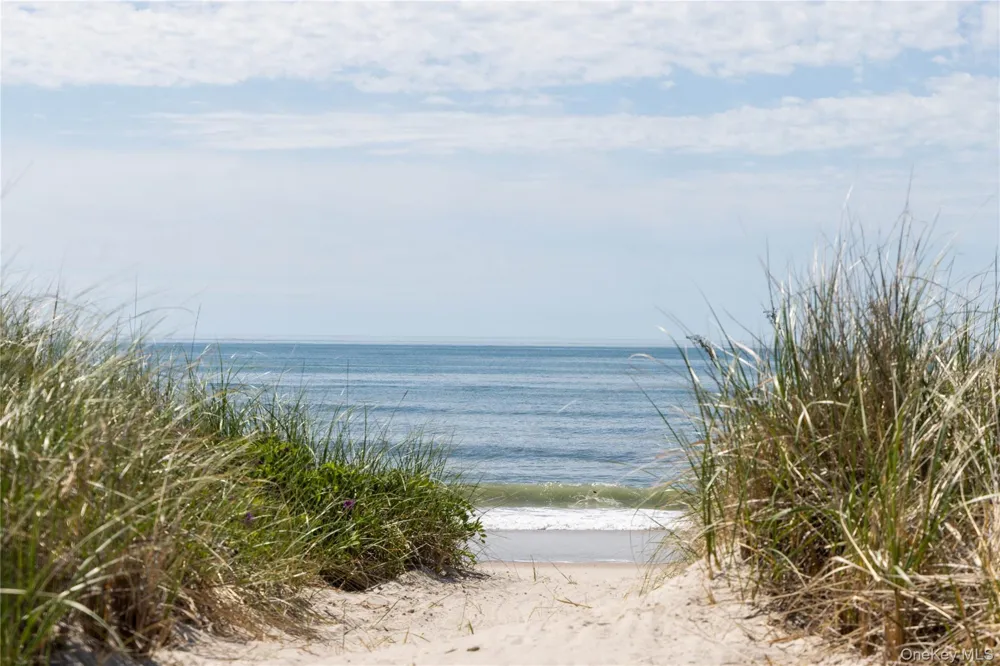 373 Dune Road Westhampton Beach, NY 11978