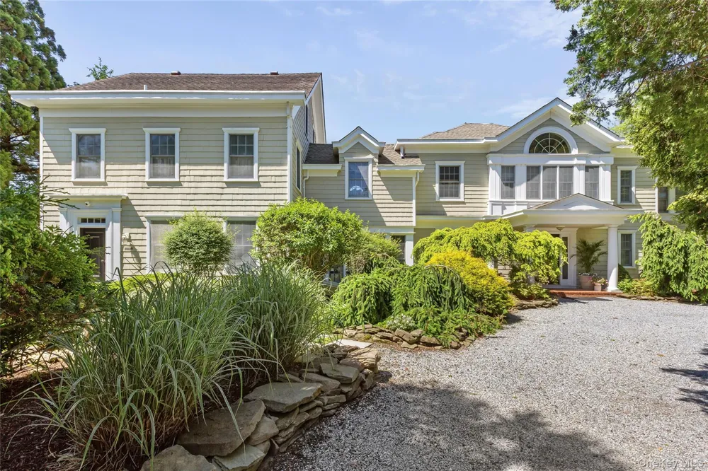 45 Beach Lane Westhampton Beach, NY 11978