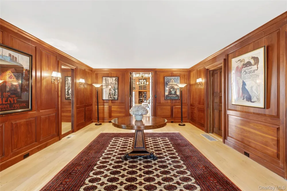 45 Beach Lane Westhampton Beach, NY 11978