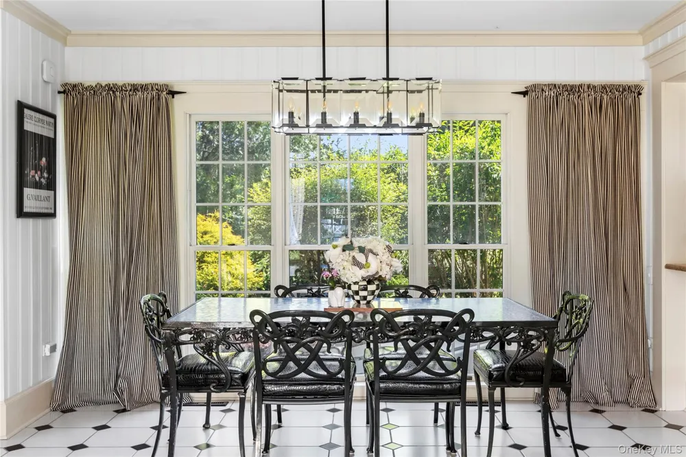 45 Beach Lane Westhampton Beach, NY 11978