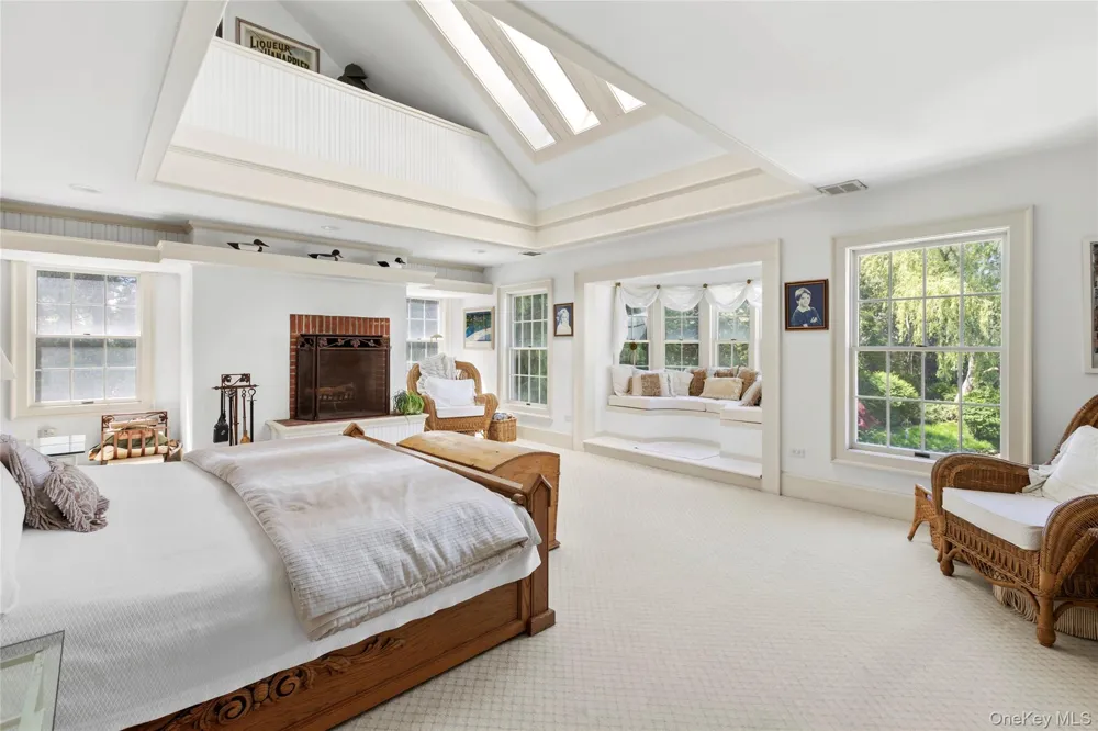 45 Beach Lane Westhampton Beach, NY 11978
