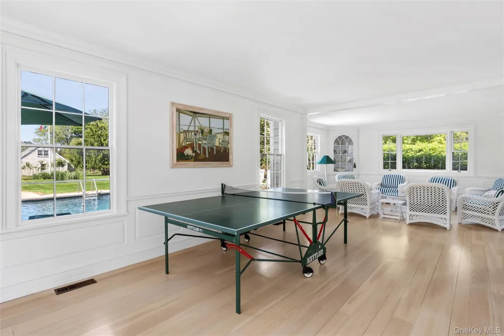 45 Beach Lane Westhampton Beach, NY 11978