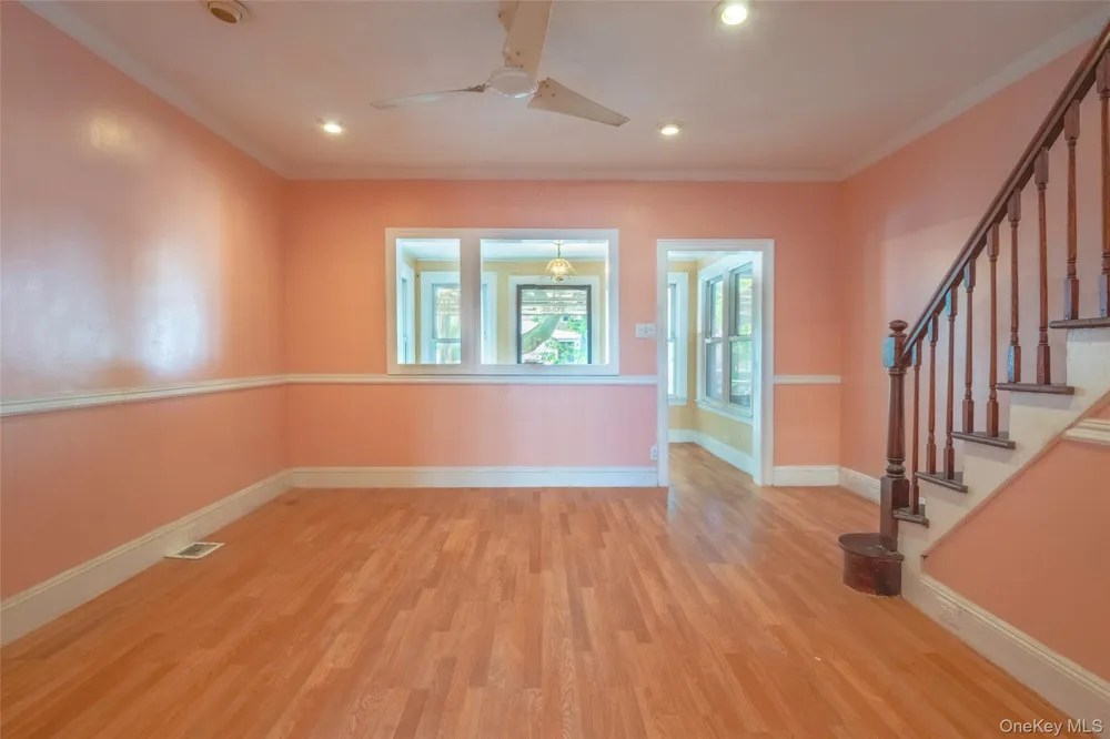 11205 103rd Avenue Richmond Hill, NY 11419