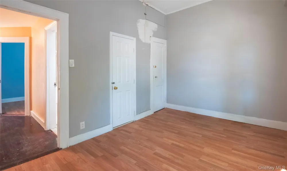 11205 103rd Avenue Richmond Hill, NY 11419