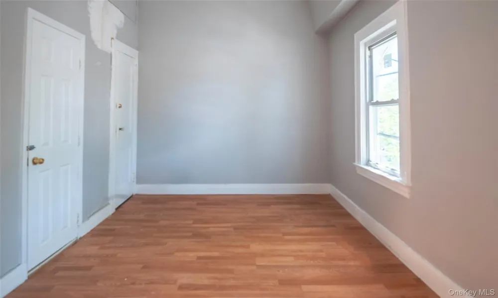 11205 103rd Avenue Richmond Hill, NY 11419
