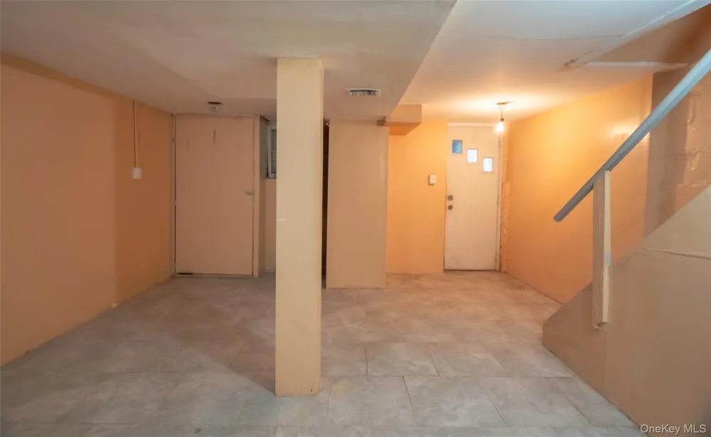 11205 103rd Avenue Richmond Hill, NY 11419