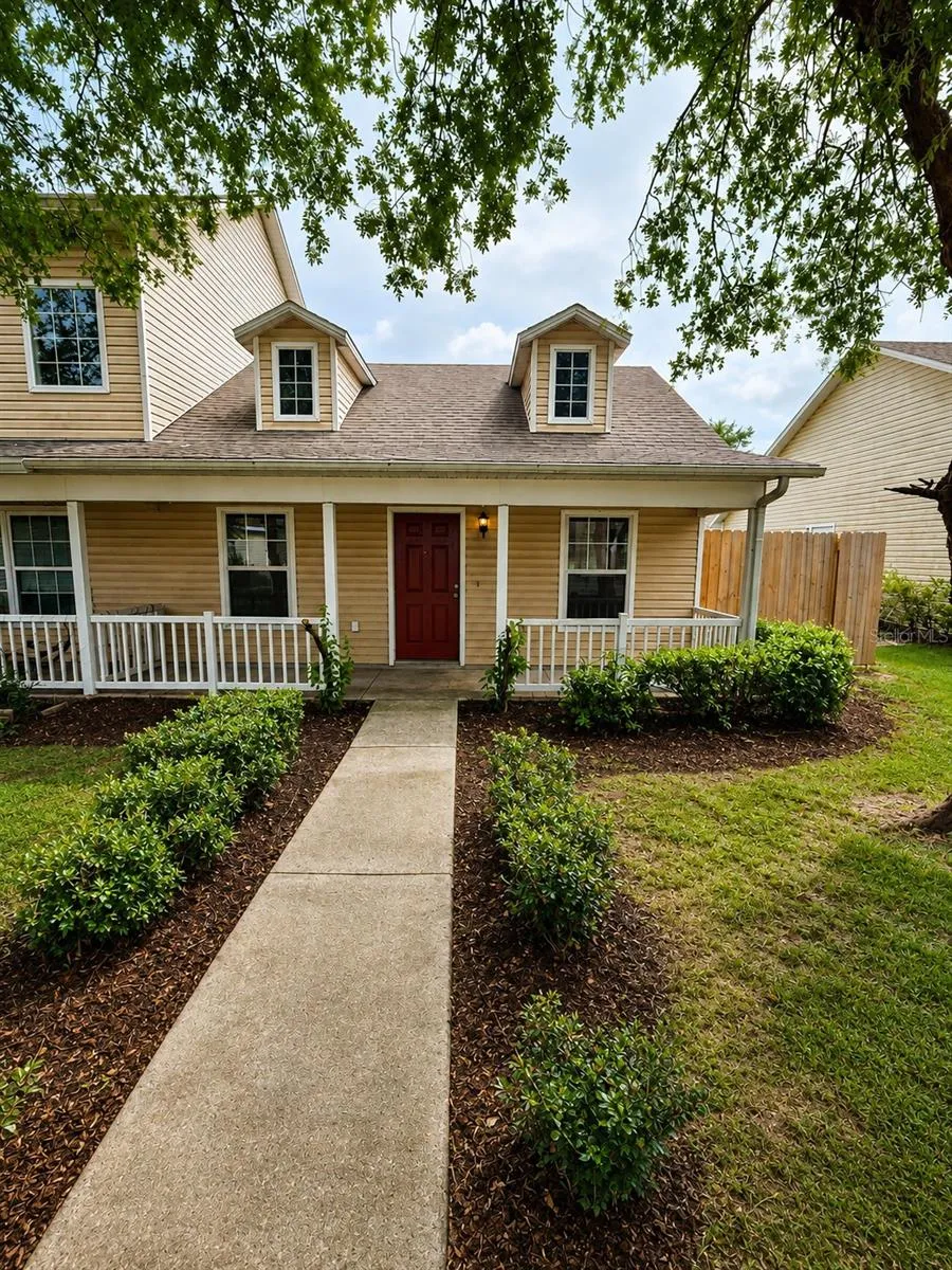 1004 PARK CENTRAL CIRCLE Groveland, FL 34736