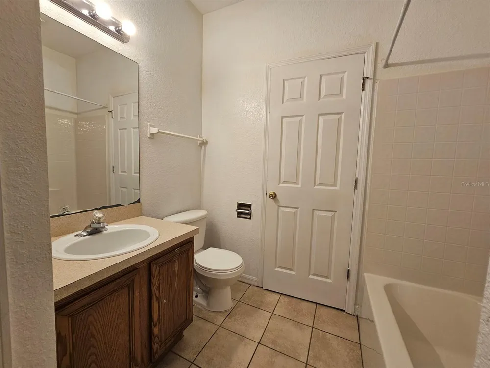 1004 PARK CENTRAL CIRCLE Groveland, FL 34736