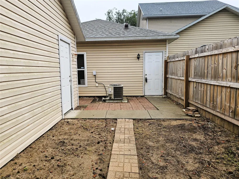 1004 PARK CENTRAL CIRCLE Groveland, FL 34736