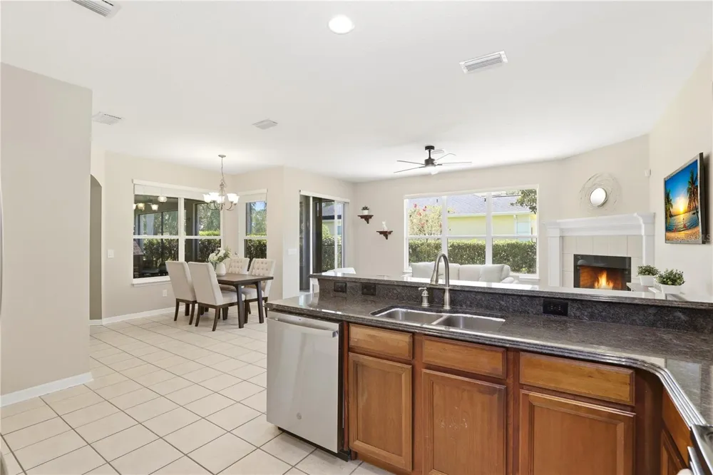 3904 HEIRLOOM ROSE PLACE Oviedo, FL 32766