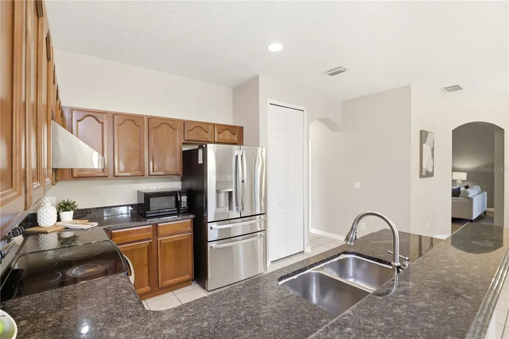 3904 HEIRLOOM ROSE PLACE Oviedo, FL 32766