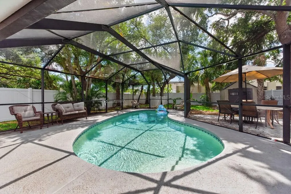 1715 S HUBERT AVENUE Tampa, FL 33629