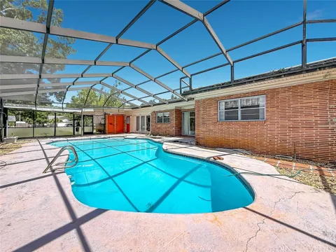 605 COURTNEY DRIVE