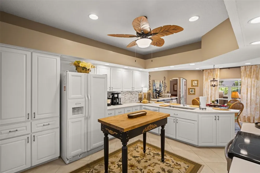 8420 MAYBELLE DRIVE Weeki Wachee, FL 34613