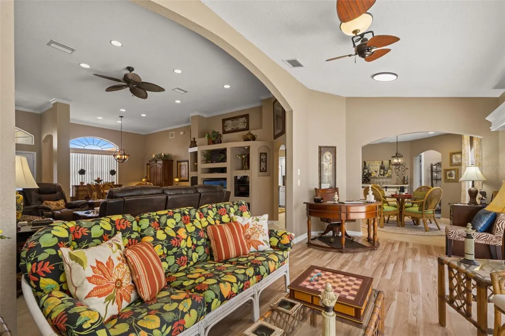 8420 MAYBELLE DRIVE Weeki Wachee, FL 34613