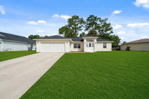 349 Hammock Road SE