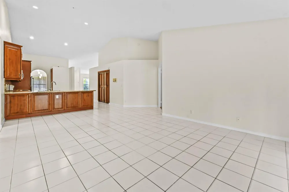 18377 Fresh Lake Way Boca Raton, FL 33498