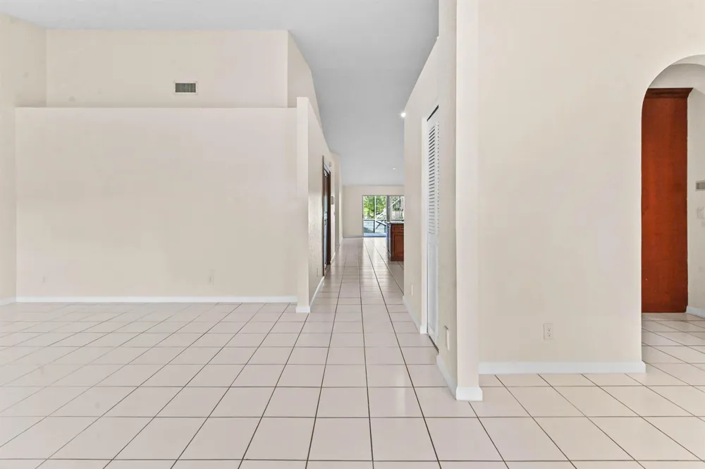 18377 Fresh Lake Way Boca Raton, FL 33498